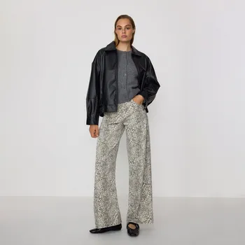 Dámské džíny Reserved - Džíny se zvířecím vzorem - béžová - TV742-08J - TV742-08J-40