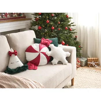 Bytový textil Sada 3 dekorativních polštářů vícebarevné sametové polštáře 35 x 30 cm 40 x 40 cm vánoční motiv bytové doplňky Beliani