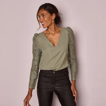 Dámská halenka Halenka s krajkovými rukávy a stuhou na zádech bronzová 52