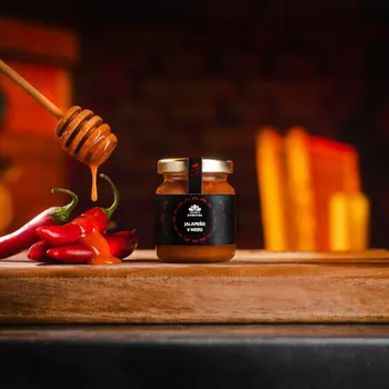 Jalapeño v medu: pálí a výborñe chutná | Včelařství Domovina Hmotnost: 75 g