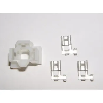 Objímka na žárovku Patice pro žárovku H4 s kontakty