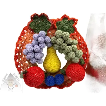 Věnec Dubový skřítek Háčkovaný věnec s ovocem – kouzlo podzimu u vás doma