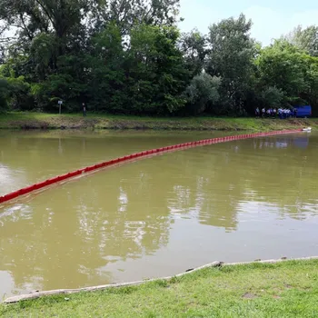 Sorbent Lehká norná stěna pro vysoké rychlosti toku s teleskop. tyčemi - 5,5 m