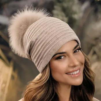 Čepice Krumlovanka Dámská zimní čepice s bambulí - béžová W-0808/960BB