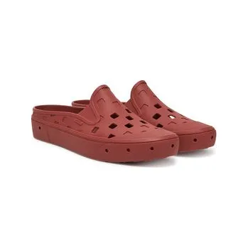 Dámské pantofle Nazouváky Vans MTE Slip-On Mule TRKVN000CW8DKR1 Bordó 39
