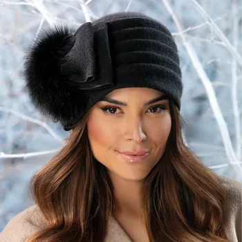 Čepice Černá dámská vlněná zimní čepice s kožešinou - 100% vlna Krumlovanka W-0007/018
