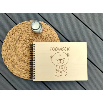 Fotoalbum Dětské dřevěné fotoalbum se jménem na přání Medvídek - D-decor