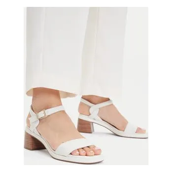 Dámské sandále Sandály Clarks Jaylan Ray 26181660 Bílá 38