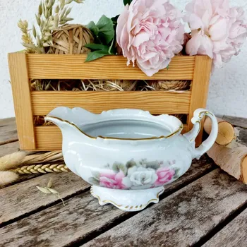 Konvička na mléko THUN mlékovka 250 ml, růže, Thun Studio / JM Ateliér Lesov (Porcelánová mlékovka 2. jakost)