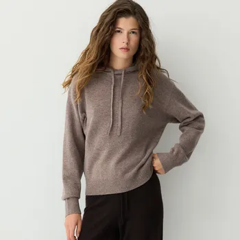 Dámský svetr Reserved - Vlněný svetr s kapucí - kávová - 312HF-84M - 312HF-84M-XS