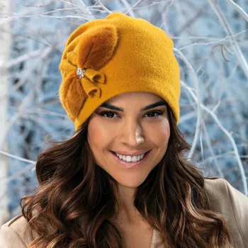 Čepice KRUMLOVANKA Dámská vlněná zimní čepice s kožešinou od Krumlovanky 100% vlna- žlutá W-0883/637