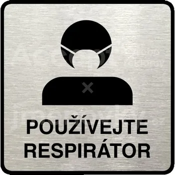 Informační tabulka Stříbrný piktogram "používejte respirátor III" s černým&nbsp;textem a rámečkem&nbsp;-