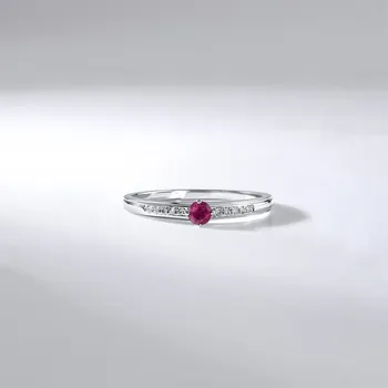 Prsten Lillian Vassago Prsten s rubínem a diamanty, bílé zlato LLV59-DR141WRU Velikost prstenu: 56