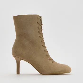 Dámská zimní obuv Reserved - Semišové kotníkové boty se šněrováním - béžová - 385FF-08X - 385FF-08X-38