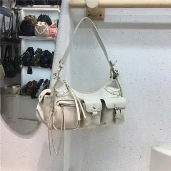 Kabelka Dámská ramenní taška ve vojenském stylu s kapsami a cvočky Barva (Varianta): Rice White