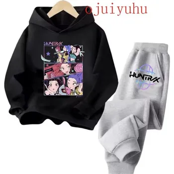 KPop Demon Hunters (Lovkyně démonů) Tepláková souprava KPop Demon Hunters (Huntrix), šedé tepláky Barva: černá mikina-šedé tepláky, Velikost: 120