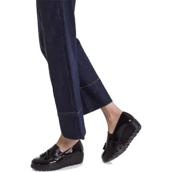 Dámské polobotky Dámské kožené mokasíny Wonders C-33342 černá Barva: černá, Velikost: 38