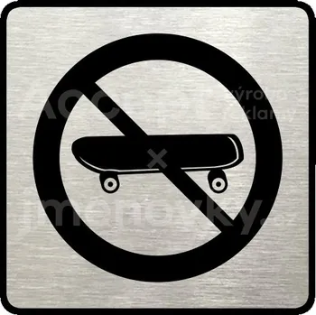 Informační tabulka Stříbrný piktogram "zákaz jízdy na skateboardu" s černým&nbsp;textem a rámečkem&nbsp;-