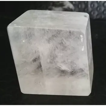 Kalcit optický – broušená krychle 204 g, průhledný minerál pro dekoraci a esoteriku (AA kvalita)