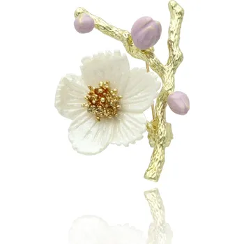 Brož Yvon Romantická brož větvička s květem - elegantní detail do výstřihu
