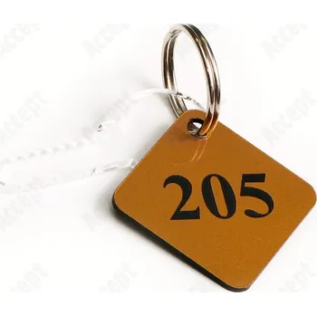 Klíčenka plastová čtvercová (35 x 35 mm) - zlatočerná