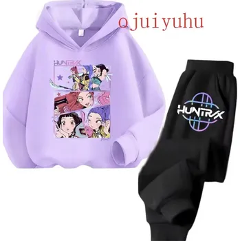 KPop Demon Hunters (Lovkyně démonů) Tepláková souprava KPop Demon Hunters (Huntrix), černé tepláky Barva: fialová mikina-černé tepláky, Velikost: 150
