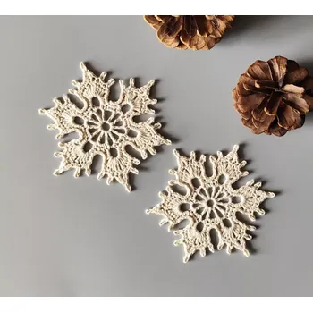 Vánoční ozdoba Háčkované ozdoby - vločky 9 cm Průměr 9 cm