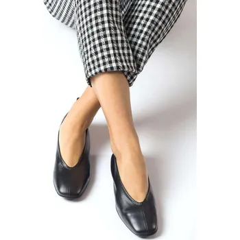 Dámské lodičky Dámské kožené lodičky Wonders A-8661 černá Barva: černá, Velikost: 40