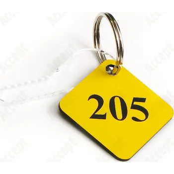 Klíčenka plastová čtvercová (35 x 35 mm) - žlutočerná