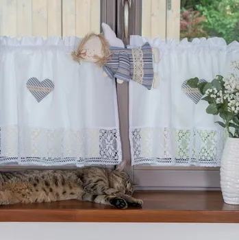Záclona Bílá záclona bavlněný batist s paličkovanou jemnou krajkou Rozměr (šířka/výška): 200/60cm