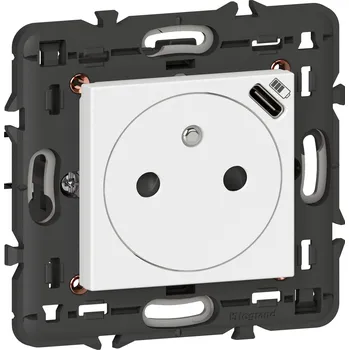 Elektroinstalační materiál LEGRAND Zásuvka MOSAIC 2P+T s nab. USB-C bílá 278161L