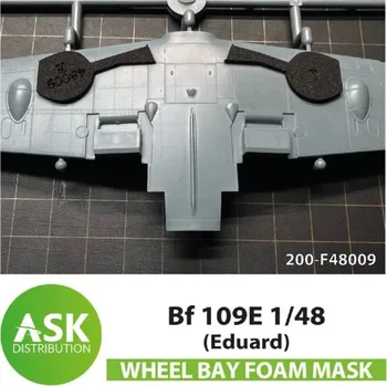 Plastikový model ASK 1/48 Bf 109E FOAM flexibel wheel bay mask for Eduard