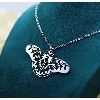 Řetízek Náhrdelník s motýlem