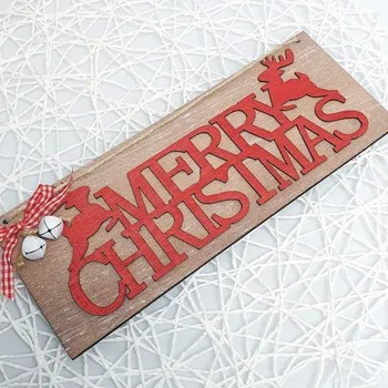 Vánoční dekorace Dřevěná vánoční dekorace „Merry Christmas“ na dveře 26 cm