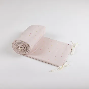 Tulimese Mantinel do postýlky puntíkatý holčičí UMÍSTĚNÍ MANTINELU: MANTINEL ZAKRÝVAJÍCÍ PROSTOR KOLEM HLAVIČKY MIMINKA, VOLBA ROZMĚRU POSTÝLKY: MANTINEL PRO POSTÝLKU 120 X 60 CM