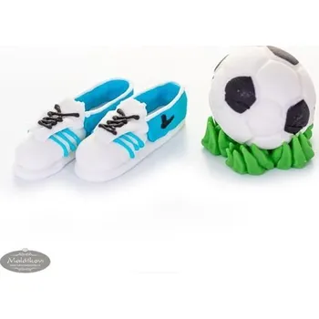 Jedlá dekorace na dort Kopačky s míčem