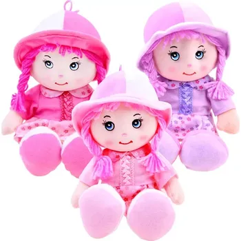 Panenka Toys Group Zuzia v kloboučku 28 cm tmavě růžová