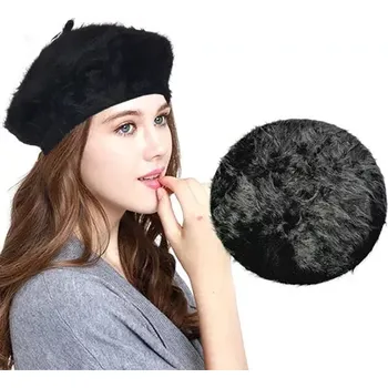 Zimní čelenka Dámská čepice baret chlupatý