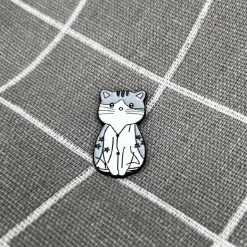 Šedobílá kočička s hvězdami