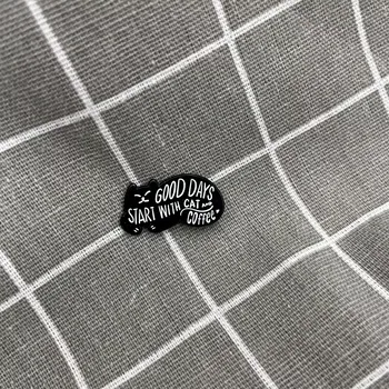 Good days start with cat and coffee / Dobré dny začínají s kočkou a kávou