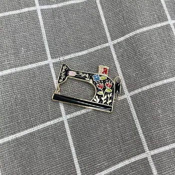 Šicí stroj s kytičkami