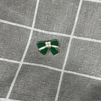 Zeleno-bílá mašle