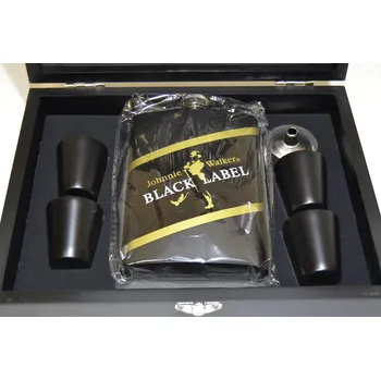 Šachy PRC Sada - šachy + placatice Johnnie Walker a 4 panáky