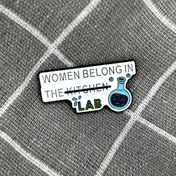 Women belong in the lab / Ženy patří do laboratoře - hranatý