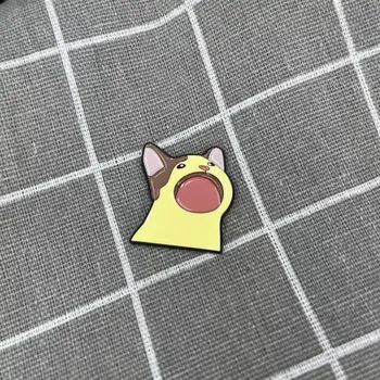 Kočka s otevřenou pusou (meme)