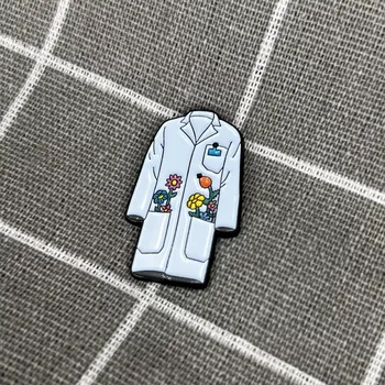 Laboratorní plášť s kytičkami - našedivělý