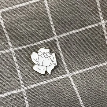 Pinarna.cz - Odznáček Bílá růže