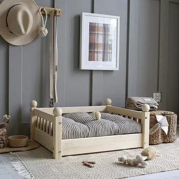 Pelíšek pro psa Útulný psí pelíšek Taco Bed L – masivní borovice v přírodním provedení