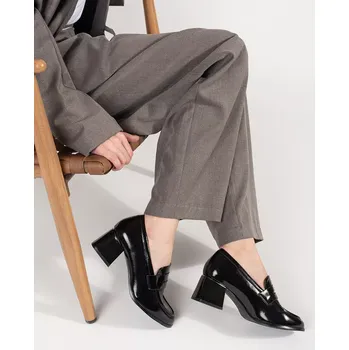 Dámské polobotky Krásné dámské polobotky černé Obcas 41