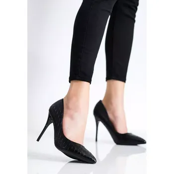 Dámské lodičky Pěkné lodičky černé dámské na jehlovém podpatku 36